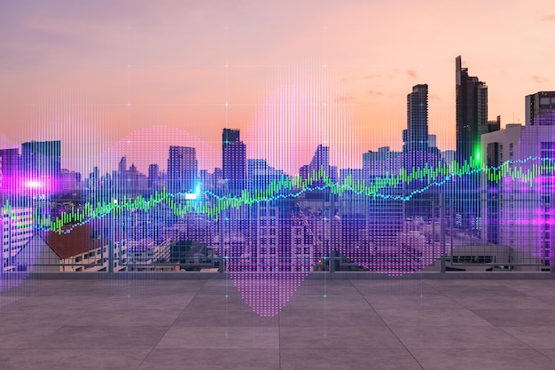 Dach z betonowym tarasem Zachód słońca w Bangkoku Prognozowanie i modelowanie biznesowe rynków finansowych Hologram cyfrowe wykresy Centrum miasta Podwójna ekspozycja