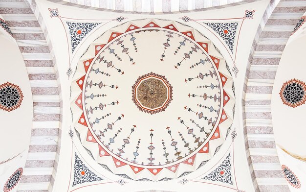 Dekoracja sufitu w Meczecie Sulejmana Wspaniałego