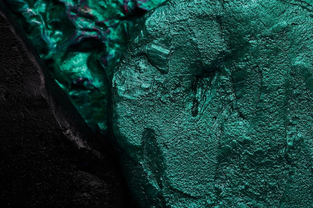 Dekoracyjne zielone tło szpachli Tekstura ściany z pastą wypełniającą nałożoną szpatułką chaotyczne kreski i pociągnięcia na tynku Kreatywny wzór kamienia cementxA