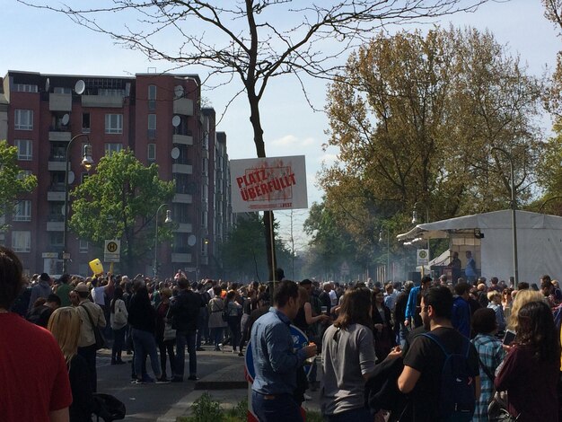 Zdjęcie demonstracja w mieście