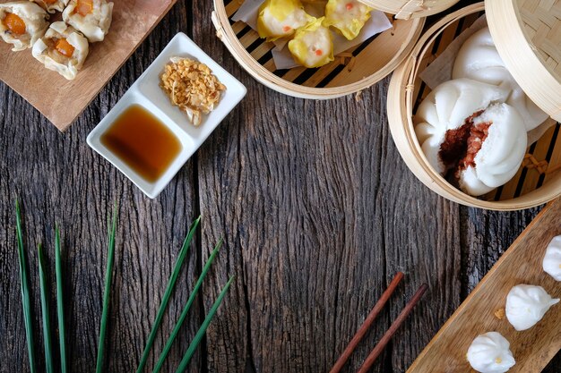 Dim sum Cieszący tradycyjny chiński klucha widok z góry.