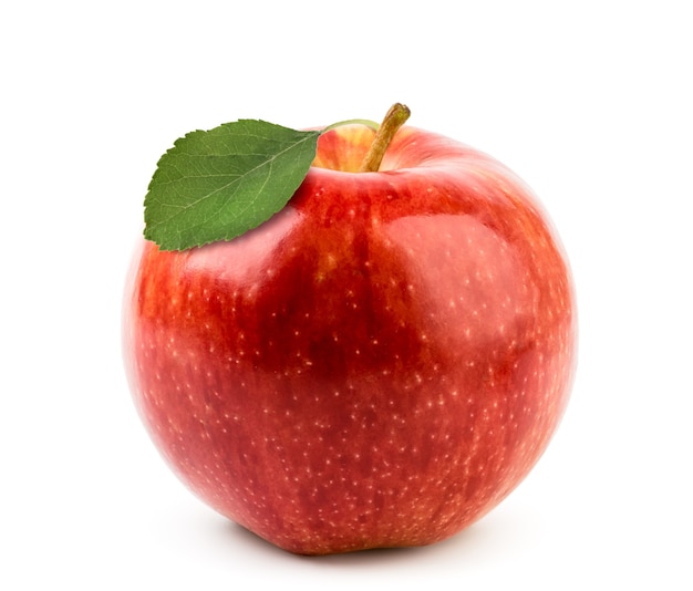 Dojrzałe czerwone jabłko na białym tle