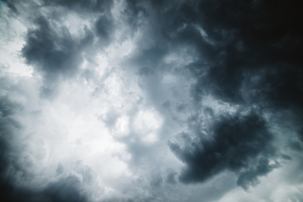 Zdjęcie dramatyczna tekstura cloudscape.