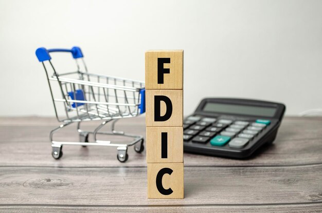 Drewniane klocki Fdic z terminowym tekstem koncepcji