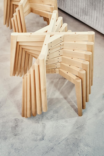 Drewniane podstawy z nogami do krzeseł do montażu w kabinie lakierniczej