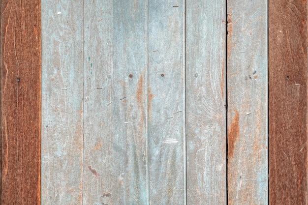 Drewniane szorstkie stare drzwi