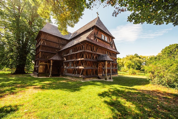Drewniany protestancki kościół artykularny w Hronsku koło Bańskiej Bystrzycy Słowacja Obiekt światowego dziedzictwa UNESCO