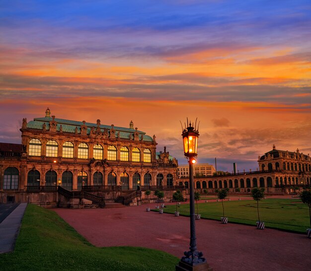 Drezno Zwinger W Saksonii W Niemczech