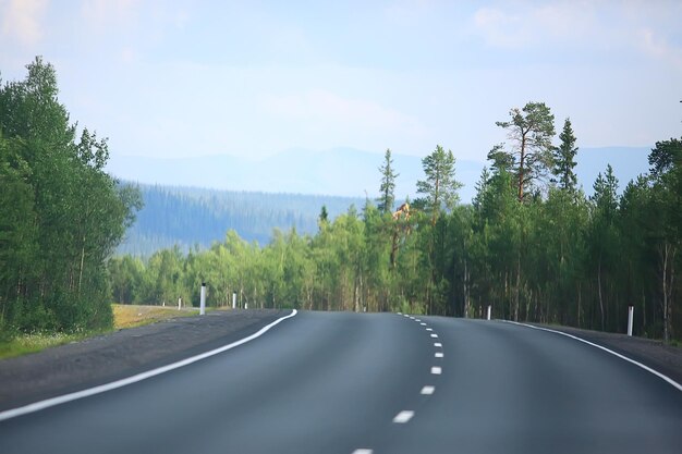 droga autostrada jesień las