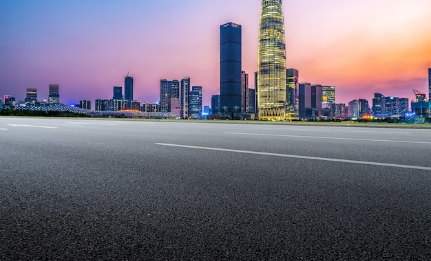 Droga miejska i panorama krajobrazu architektury Shenzhen