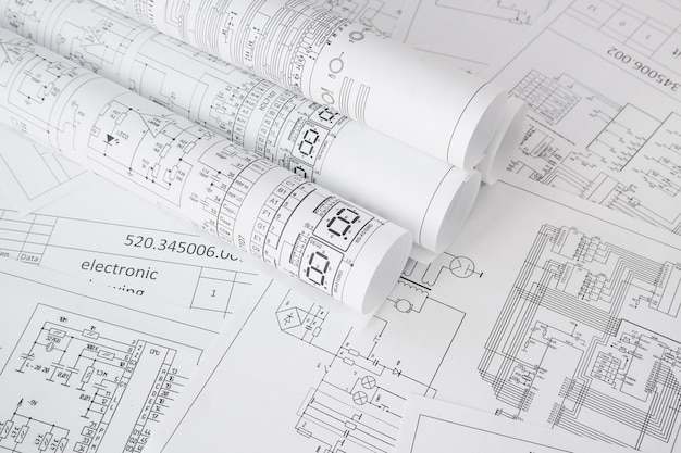 Drukowane rysunki obwodów elektrycznych.