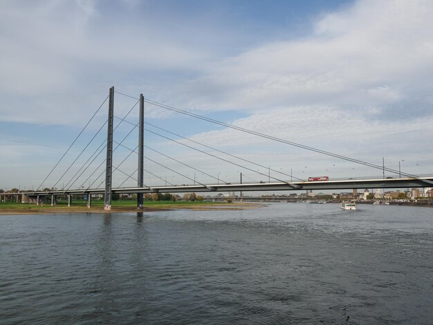 Duesseldorf nad Renem