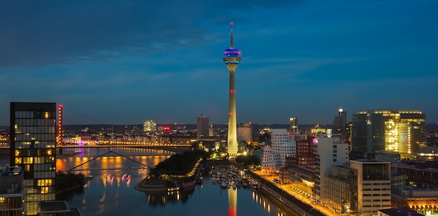 Dusseldorf Skyline Noc Skyline