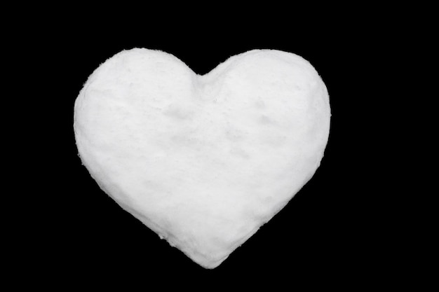 duże białe serce z izolowanym obiektem tekstury śniegu