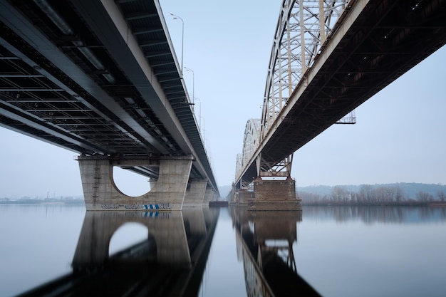 Dwa mosty nad rzeką