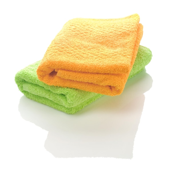 Dwa ręczniki odizolowane