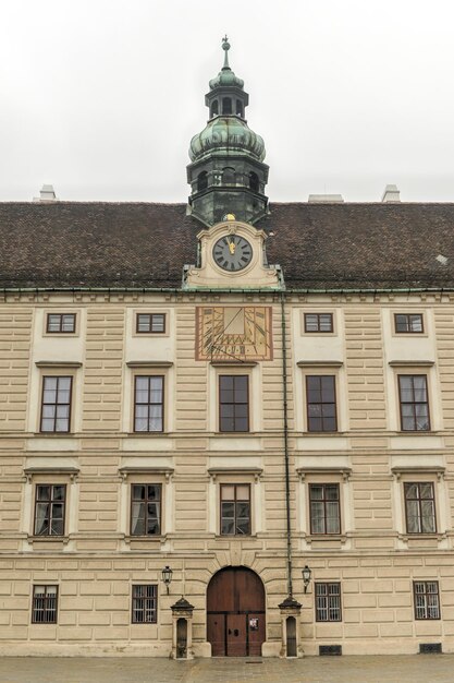 Dziedziniec pałacu Hofburg w Wiedniu w Austrii