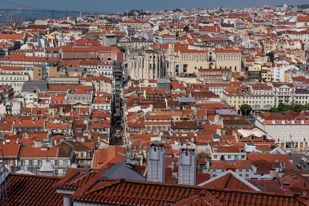 Dziejowy centrum Lisbon na słonecznym dniu, Portugalia