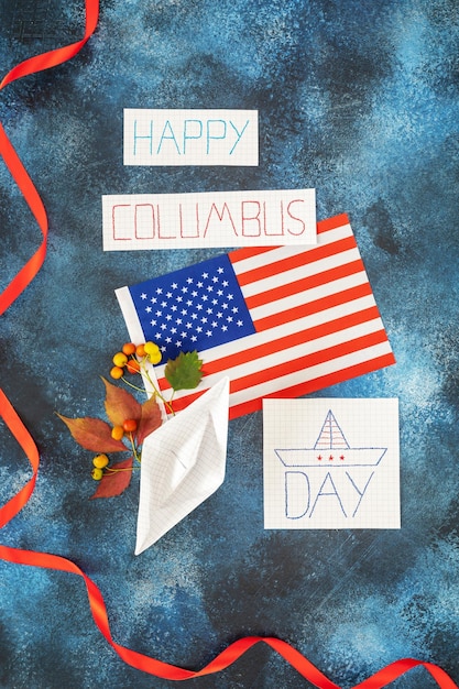 Dzień Kolumba to tradycyjny amerykański świąteczny baner z napisem Happy Columbus