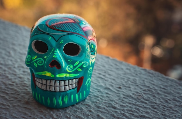 Dzień Zmarłych meksykańska tradycja czaszka cukrowa lub święto halloween
