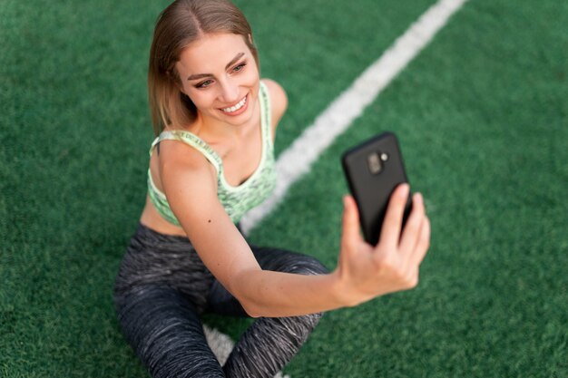 Dziewczyna Robi Selfie