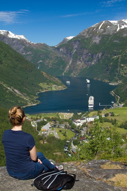 Dziewczyna w Geiranger