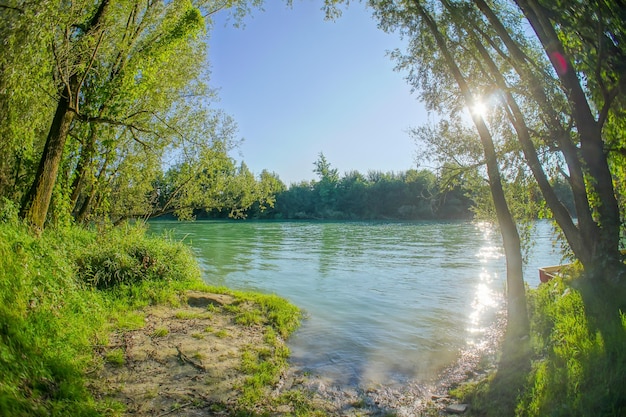 Dzika rzeka Brenta w północnych Włoszech Lato 2014