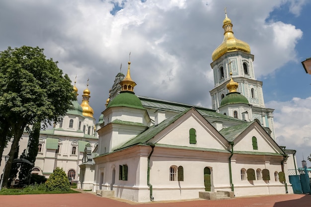 Dzwonnica soboru Mądrości Bożej w Kijowie na Ukrainie