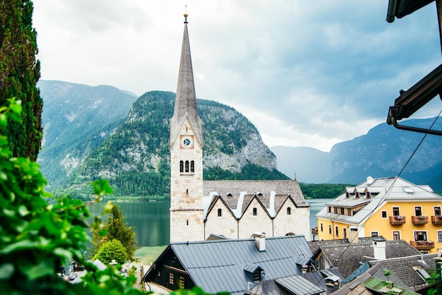 Dzwonnica z bliska hallstatt austria kopia przestrzeń