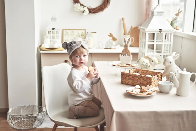 Easter baby bunny Wystrój stołu kuchennego Jajka i króliki