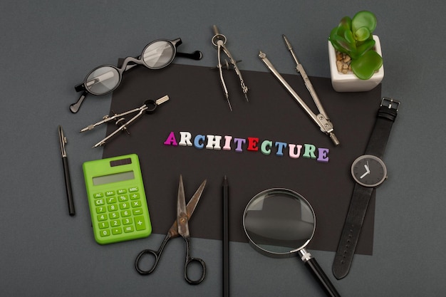 Zdjęcie edukacja architektury czarny papier tekst architektura drewnianych narzędzi inżynierskich liter
