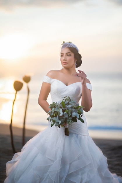 Eleganckie panny młode w stylu zachodnim