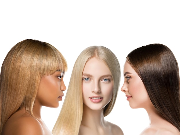 Etniczna grupa kobiet urody z inną rasą fryzura kolor skóry piękny kobiecy typ skóry. Strzał studio.