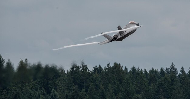 f-35 błyskawica ii