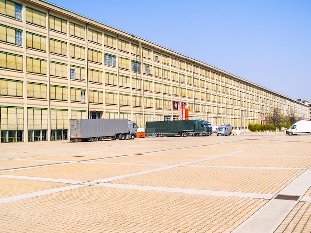 Fabryka samochodów HDR Lingotto Fiat w Turynie