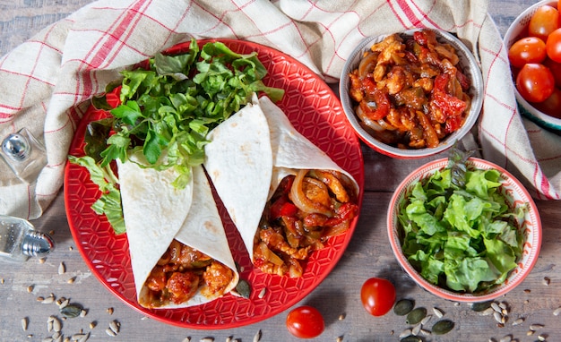 Fajitas z kurczakiem, kuchnia meksykańska, kuchnia tex-mex