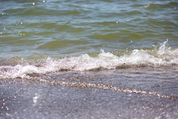 Fala Morska Na Tle Oceanu Z Blaskiem Słońca