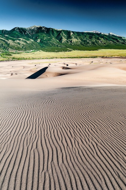 Zdjęcie fale na piasku parku narodowego great sand dunes