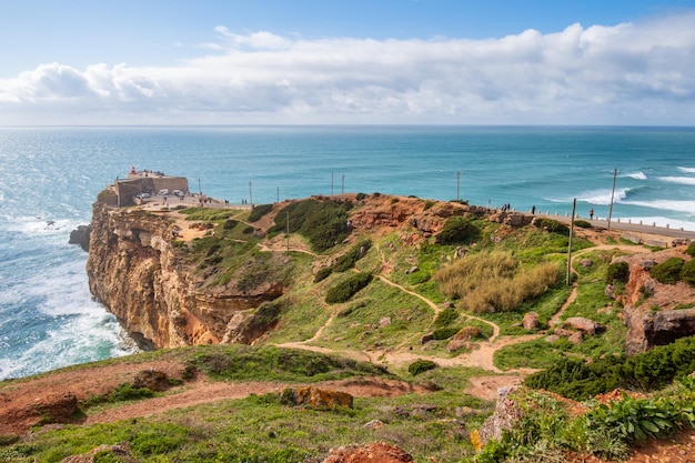 Fale W Pobliżu Fortu São Miguel W Nazare