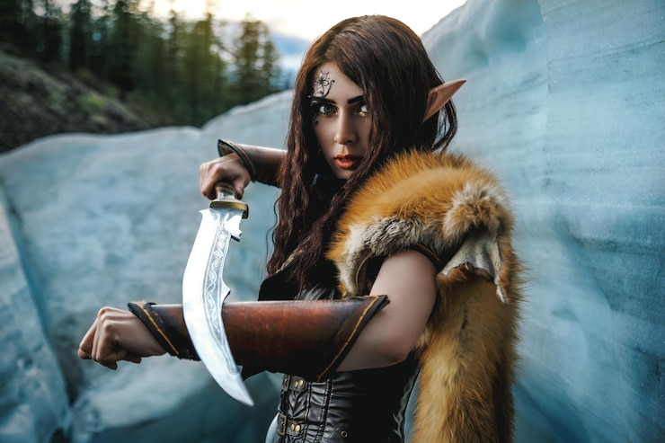 Zdjęcie fantasticzny cosplay z kobietą-elfem