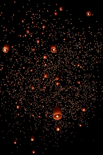 Zdjęcie festiwal latarni w tajlandii