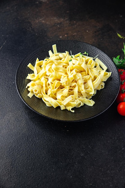 Fettuccine Lub Tagliatelle Makaron Makaron Posiłek Przekąska Na Stole Kopia Przestrzeń Jedzenie Tło Rustykalny