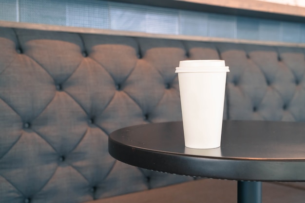 Zdjęcie filiżanka kawy w kawiarni