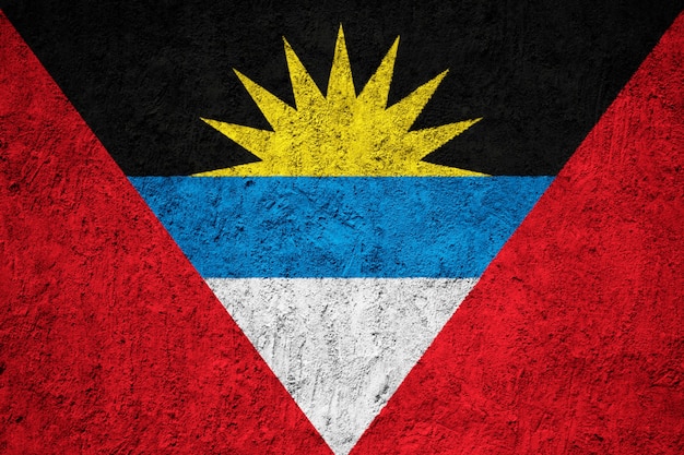 Flaga Antigui i Barbudy namalowane na ścianie grunge