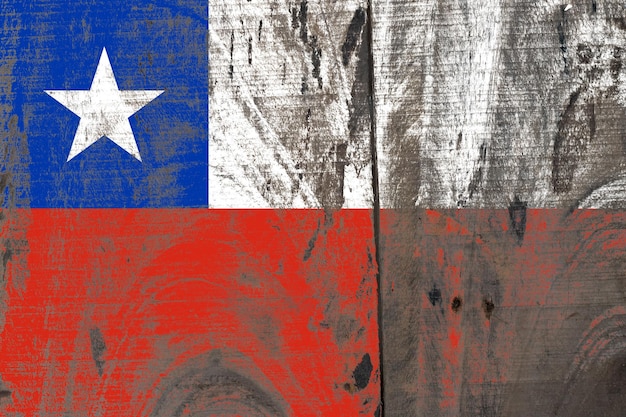 Flaga Chile namalowana na uszkodzonym starym drewnianym tle