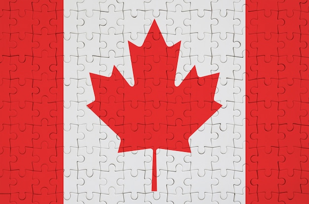 Flaga Kanady Jest Przedstawiona Na Złożonej Układance