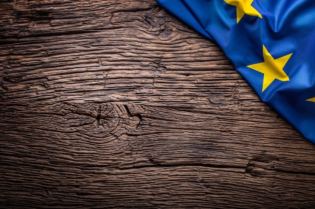 Flaga Unii Europejskiej na stare drewniane tła. Flaga UE stary dąb background.Horizontal.