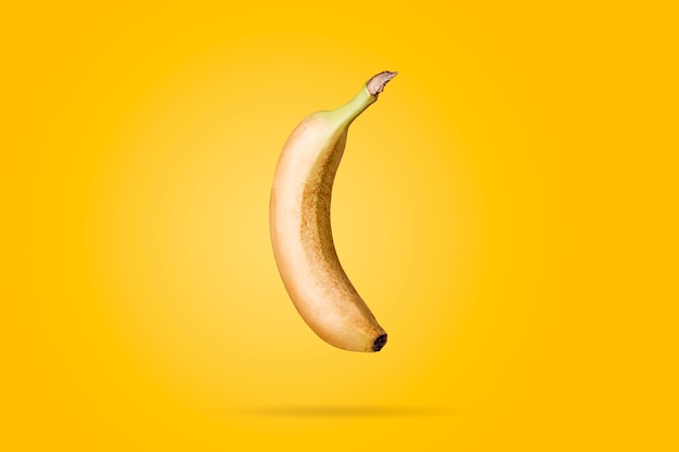 Fly Banan Całkowicie Na żółtym Tle