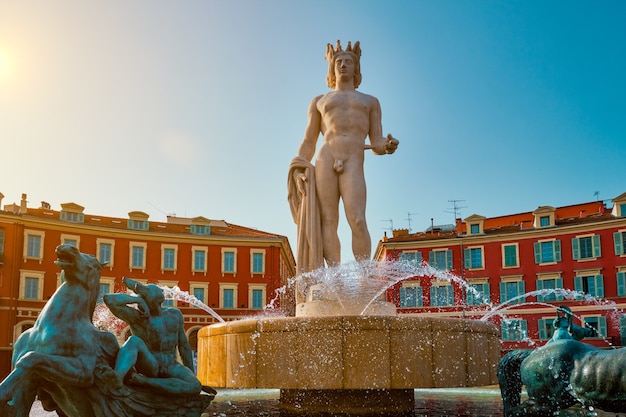 Fontanna du soleil w place massena nice france