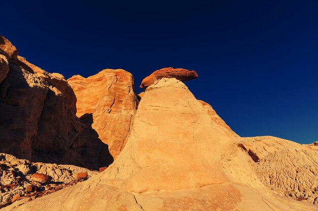 Formacje z piaskowca w Nevadzie, USA